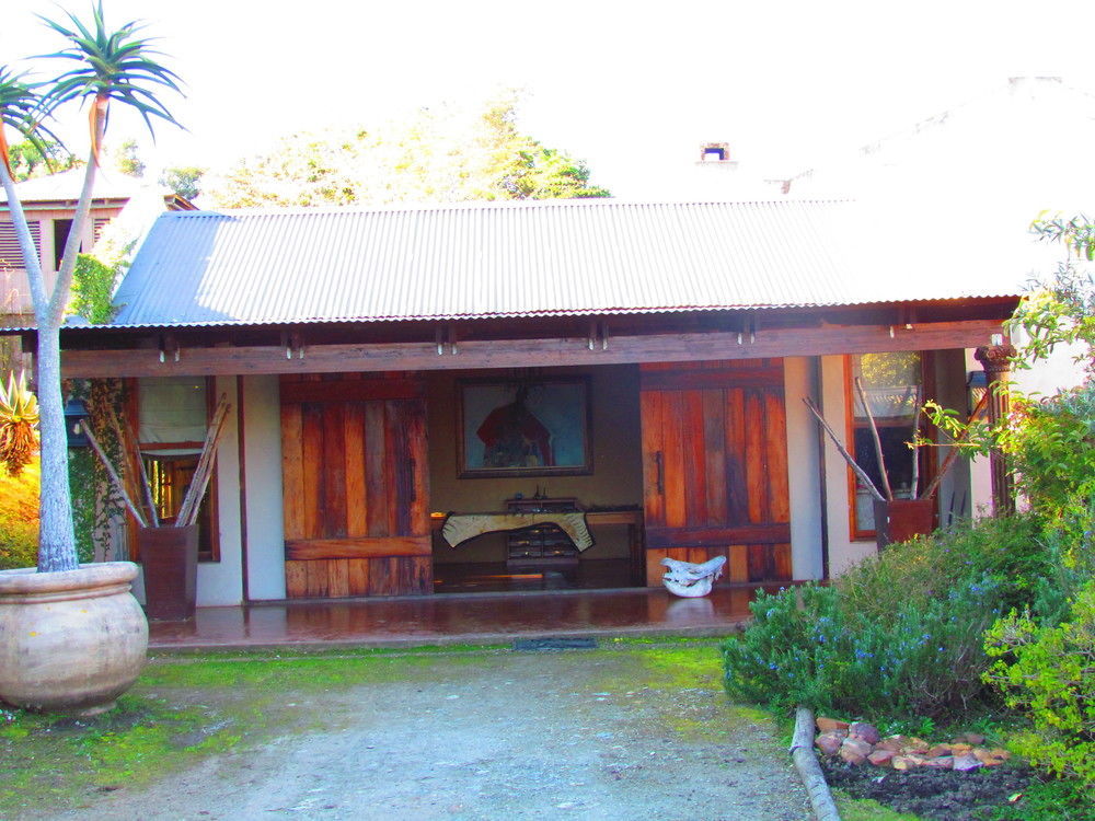 Plettenberg Bay Game Reserve: The Baroness Safari Lodge Eksteriør bilde